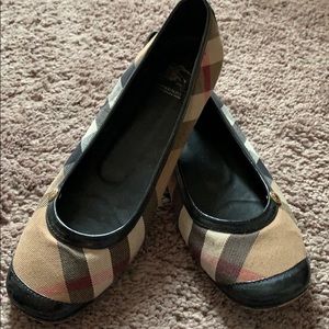 Burberry flats